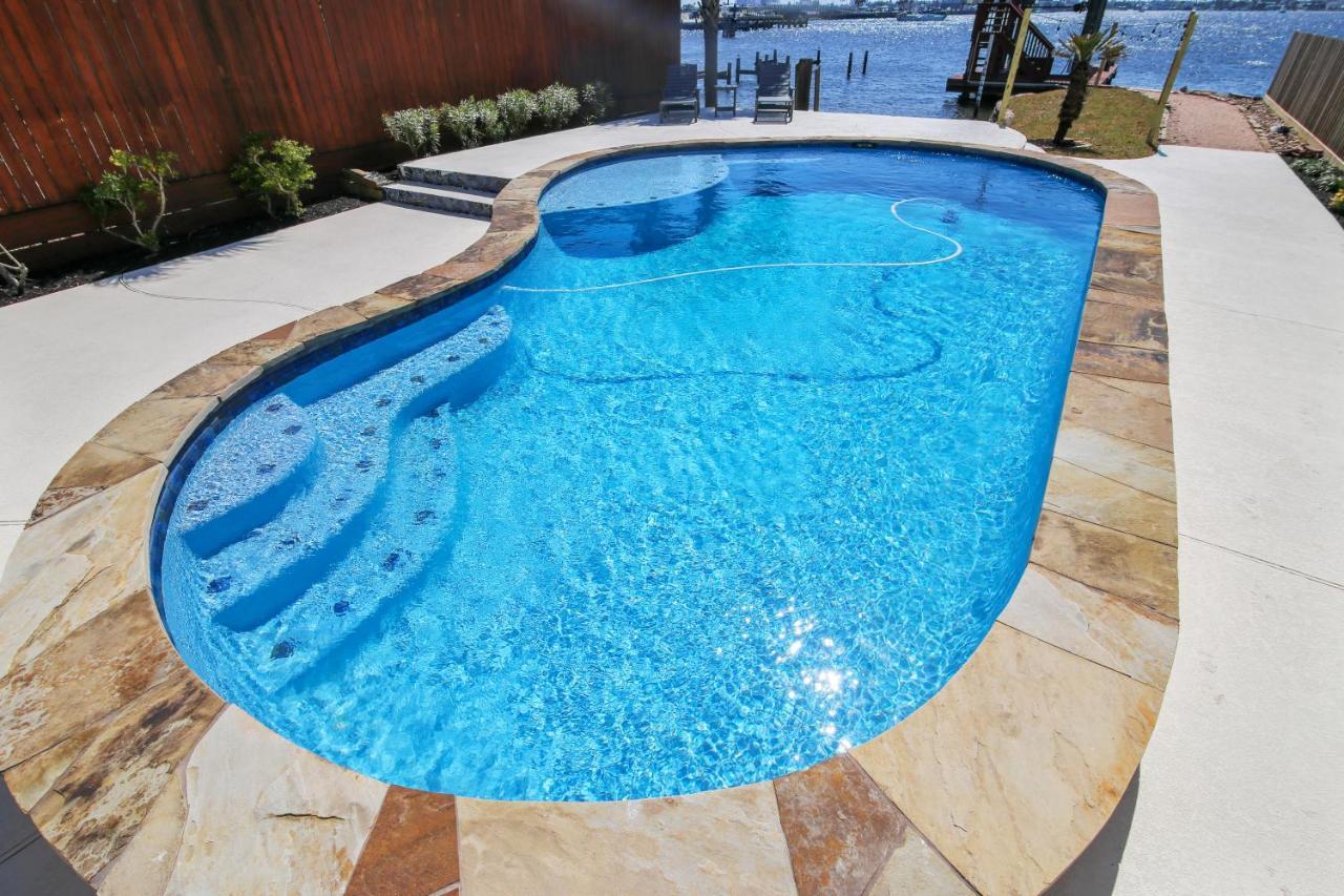Pool Days And Dock Nights Villa Galveston Exterior photo