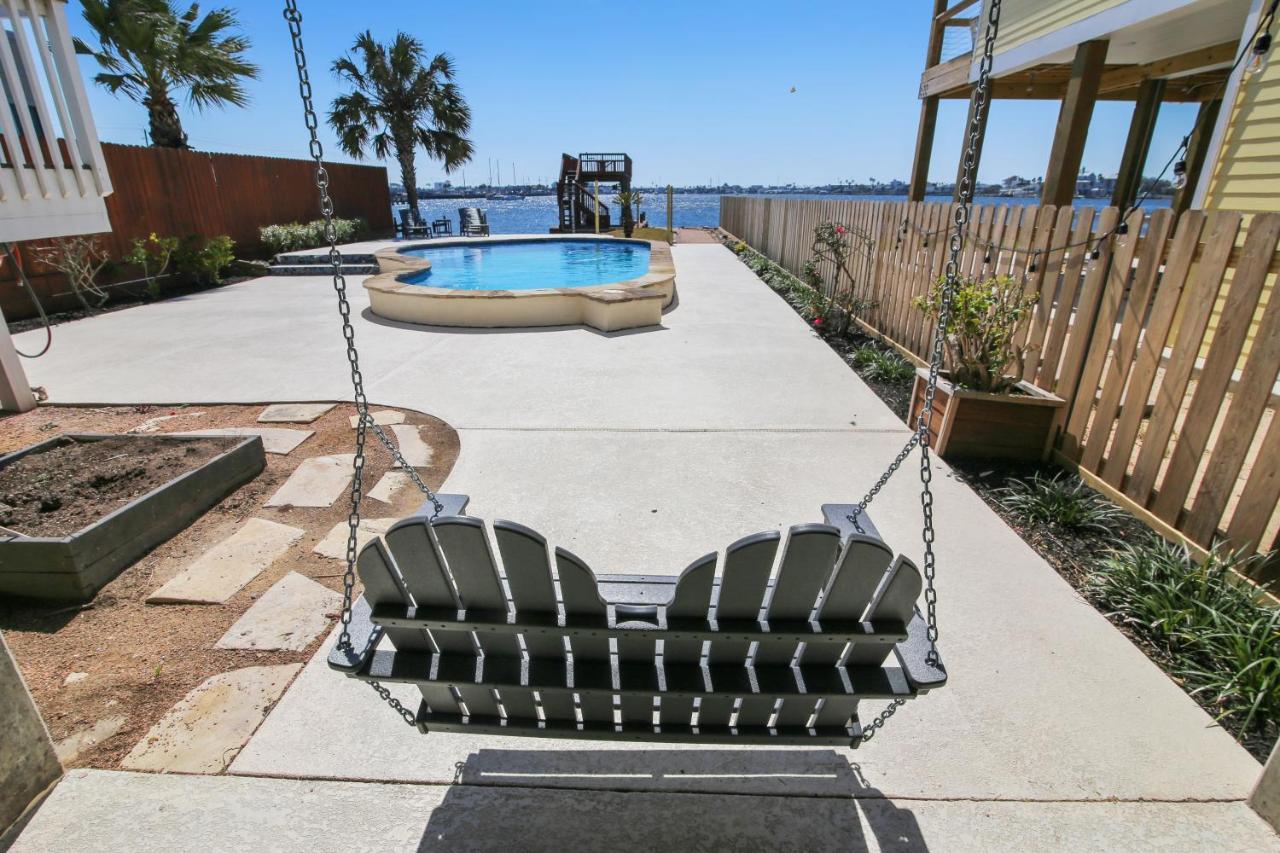 Pool Days And Dock Nights Villa Galveston Exterior photo