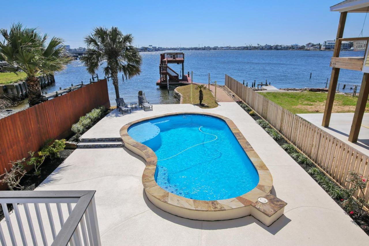 Pool Days And Dock Nights Villa Galveston Exterior photo